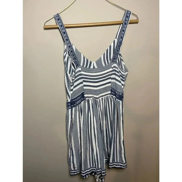 American Eagle Blue and White Striped Romper - Picture 6 of 9